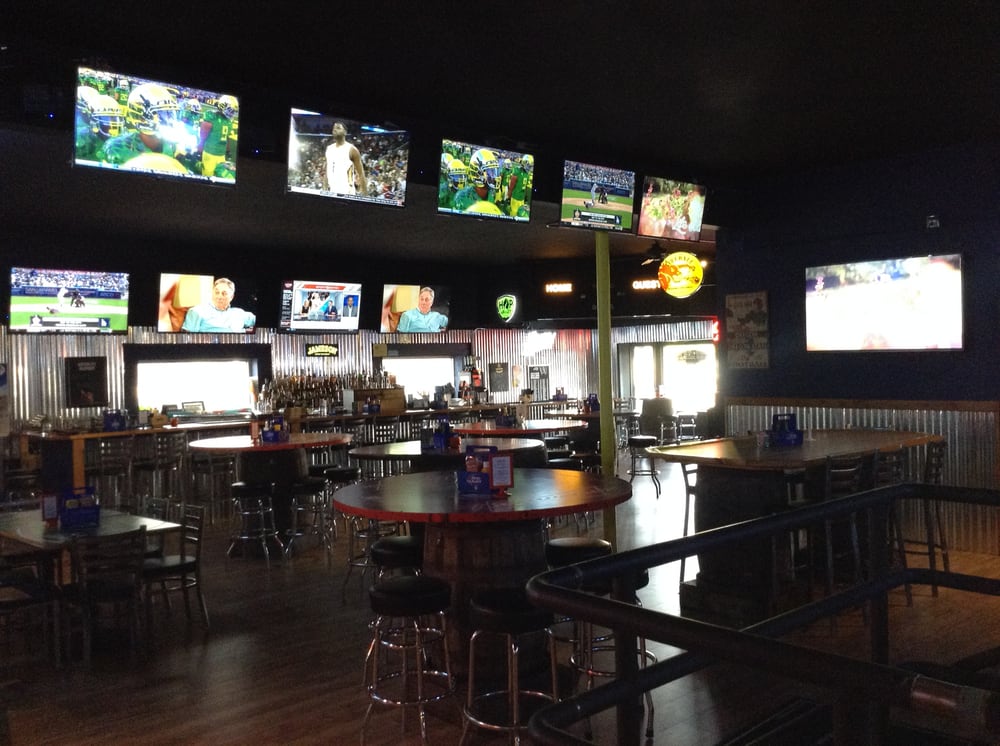 Sports Bar Review Pour Sports Bar & Grill Portland Sports